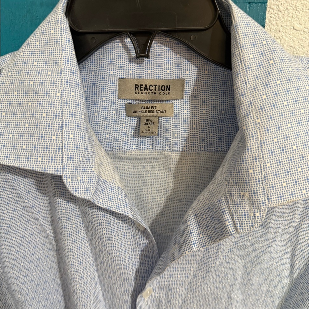 Kenneth Cole Reaction Blue Dress Shirt with Geometric Pattern